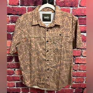Howler Brothers Short Sleeve Print Shirt, Brown & Tan, Medium, Pristine